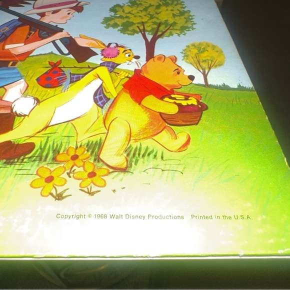 Vintage 1968 Disney LP – Winnie the Pooh & the North Pole Expotition Book & LP - Picture 9 of 9